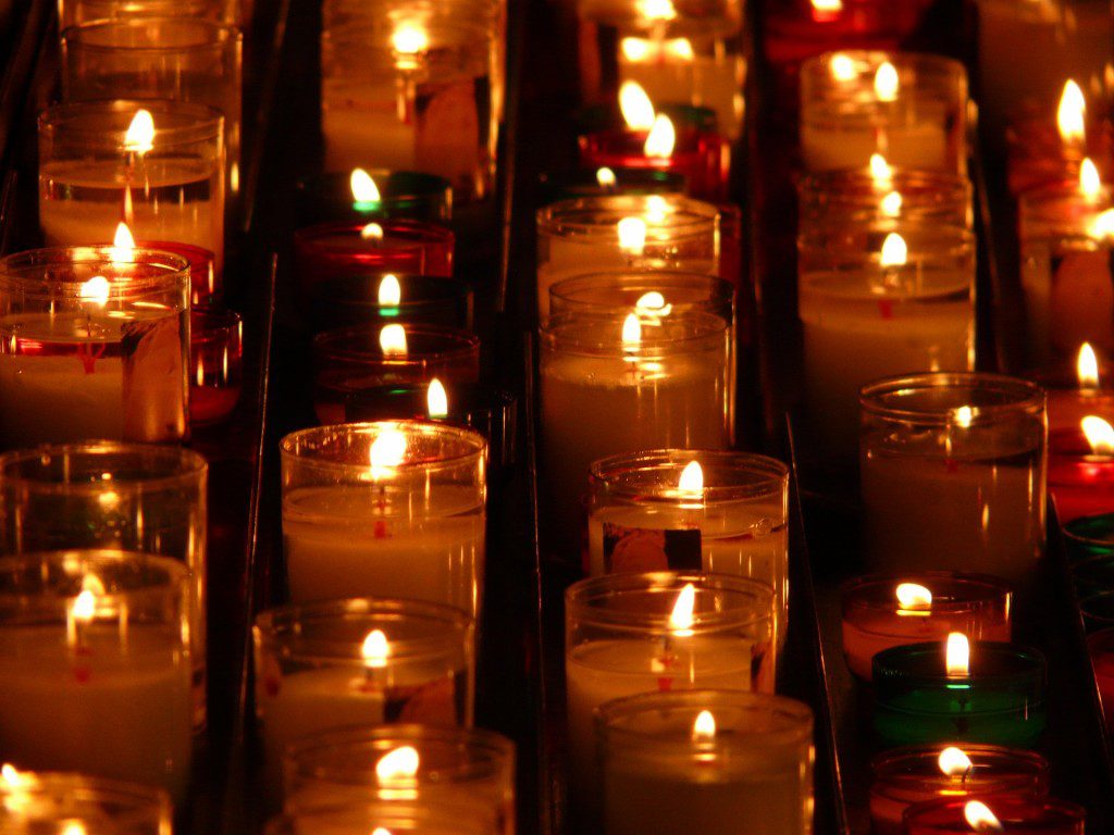candles-9235_1920